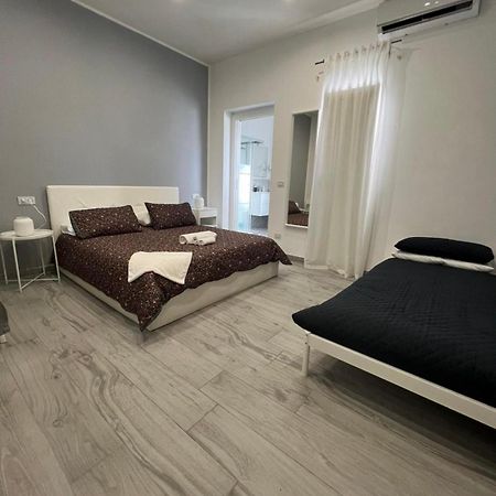 Giufra Hotel Bari Eksteriør billede